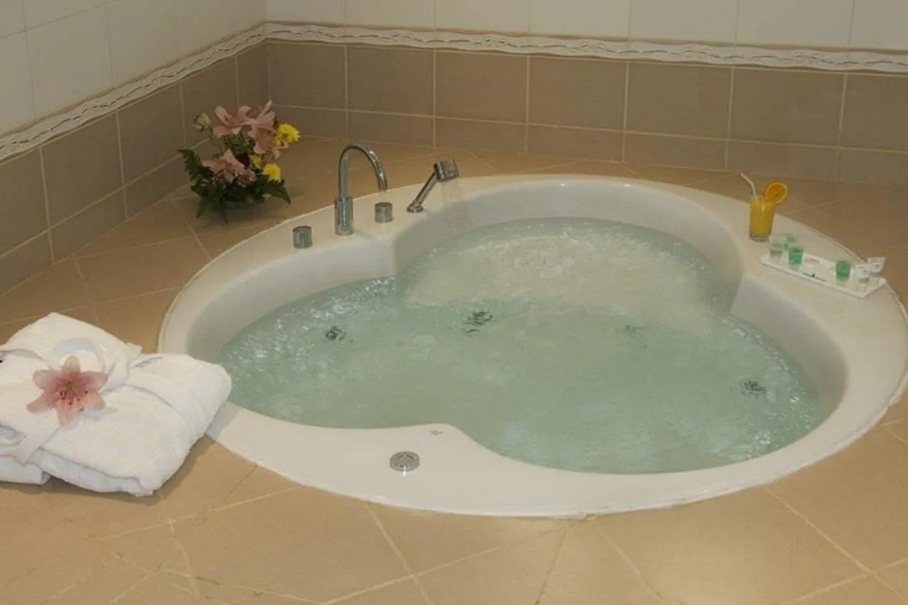 Avari Hotel Apartments - Al Barsha Dubai Aparthotel